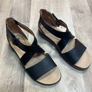 Womens Koa Ankle Strap Dress Sandals EUC could be nwot sz 7.5 snake print accent